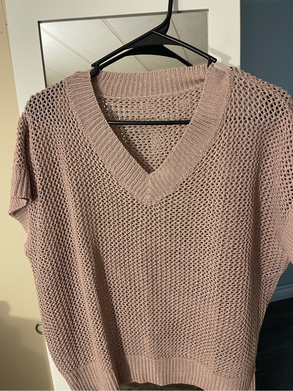 Amazon Open-Knit V-Neck Sweater Vest - Mauve